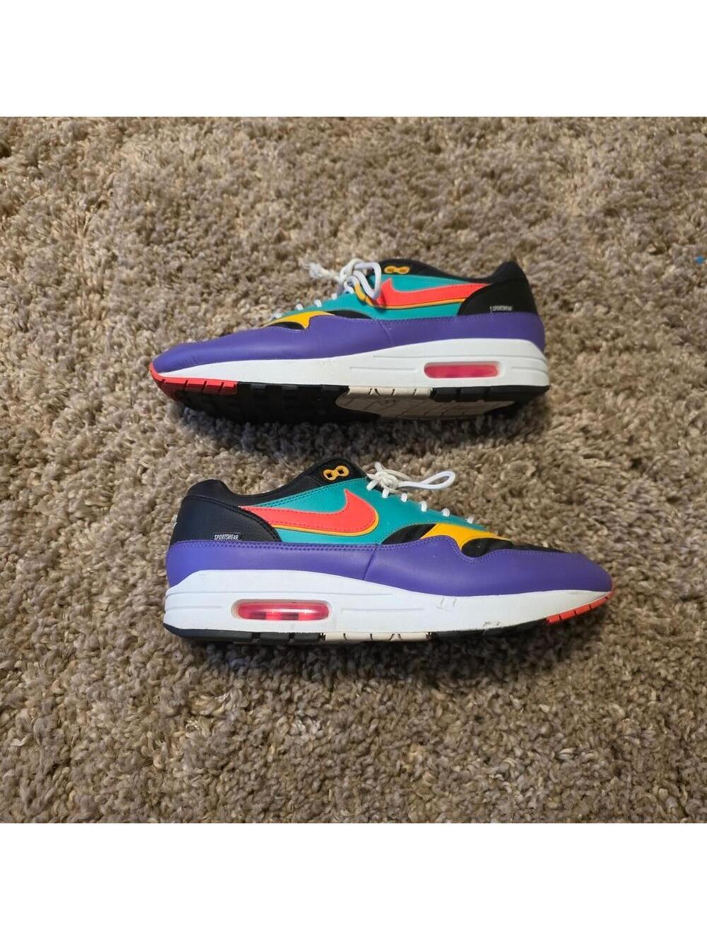 Nike Air Max 1 SE Windbreaker - Men Sz 10.5